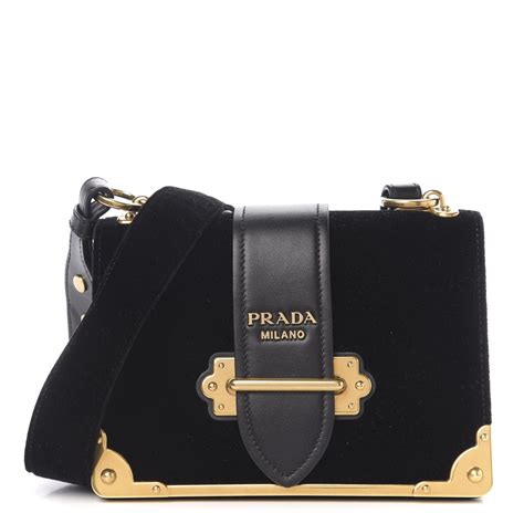 prada cahier black vlevet